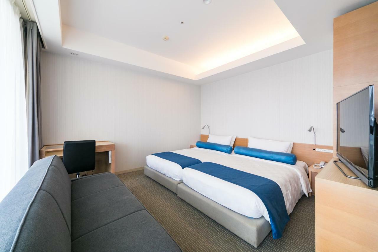 Naha Tokyu Rei Hotel Exteriör bild